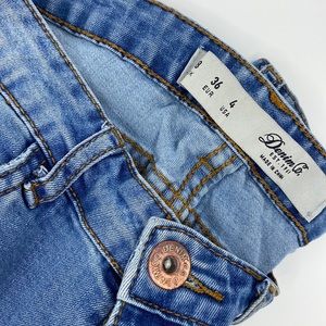 Denim Co jeans size 4 ripped low waisted